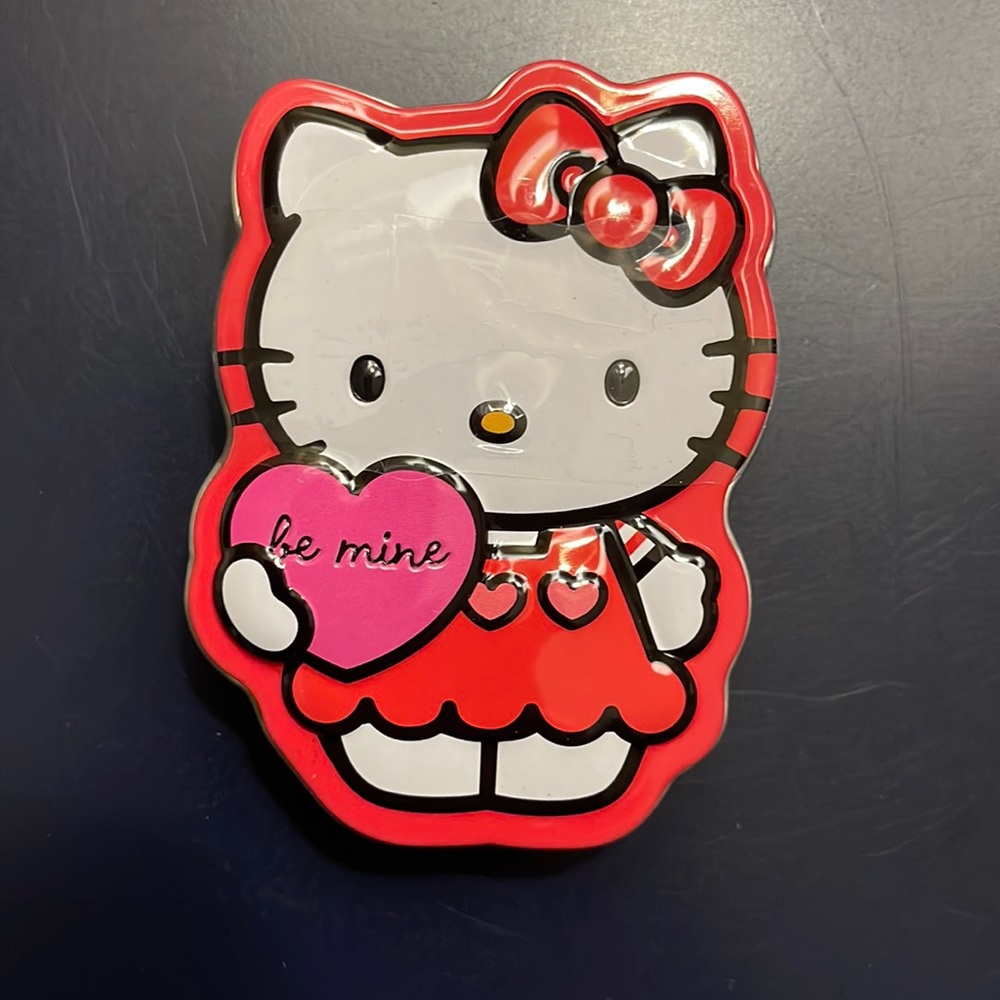 Hello Kitty Tin Collectible Valentine Be Mine CVS